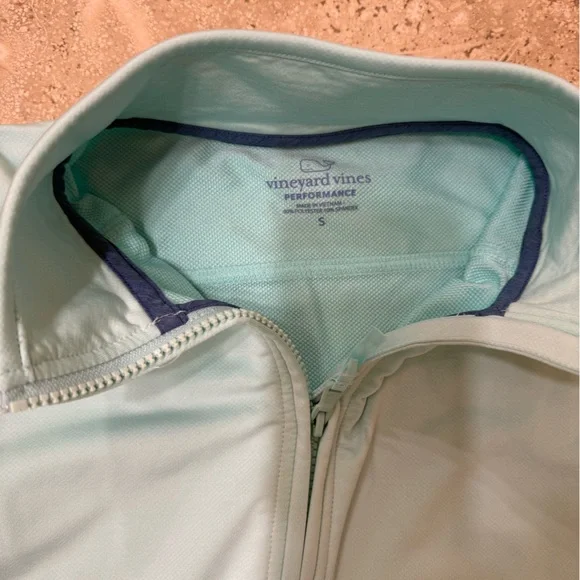 Vineyard Vines Performance Long Sleeve Quarter Front Zip Top Size S - Picture 4 of 7